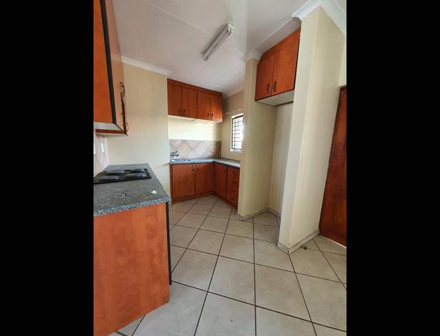 2 BEDROOM APARTMENT FOR SALE IN RANDFONTEIN CENTRAL